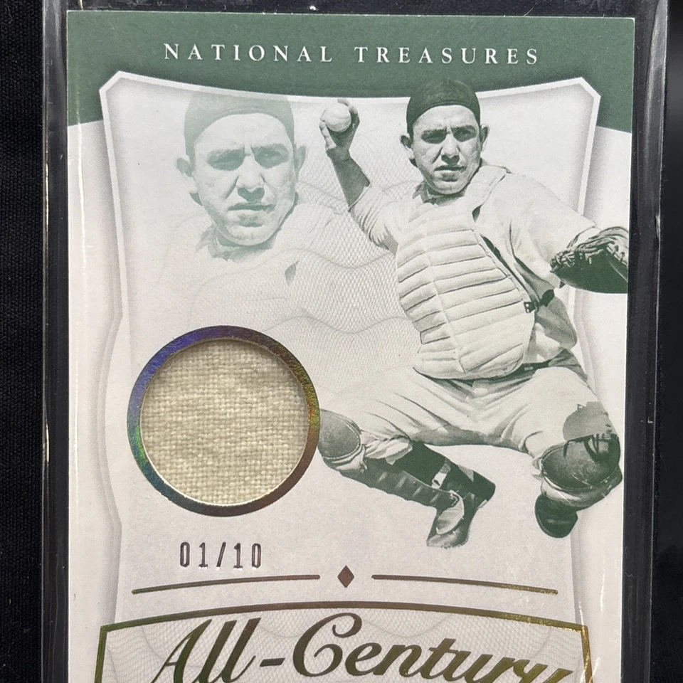 Panini National Treasures Yogi Berra All Century 2017 juego material usado 01/10 Foto 4 de 4