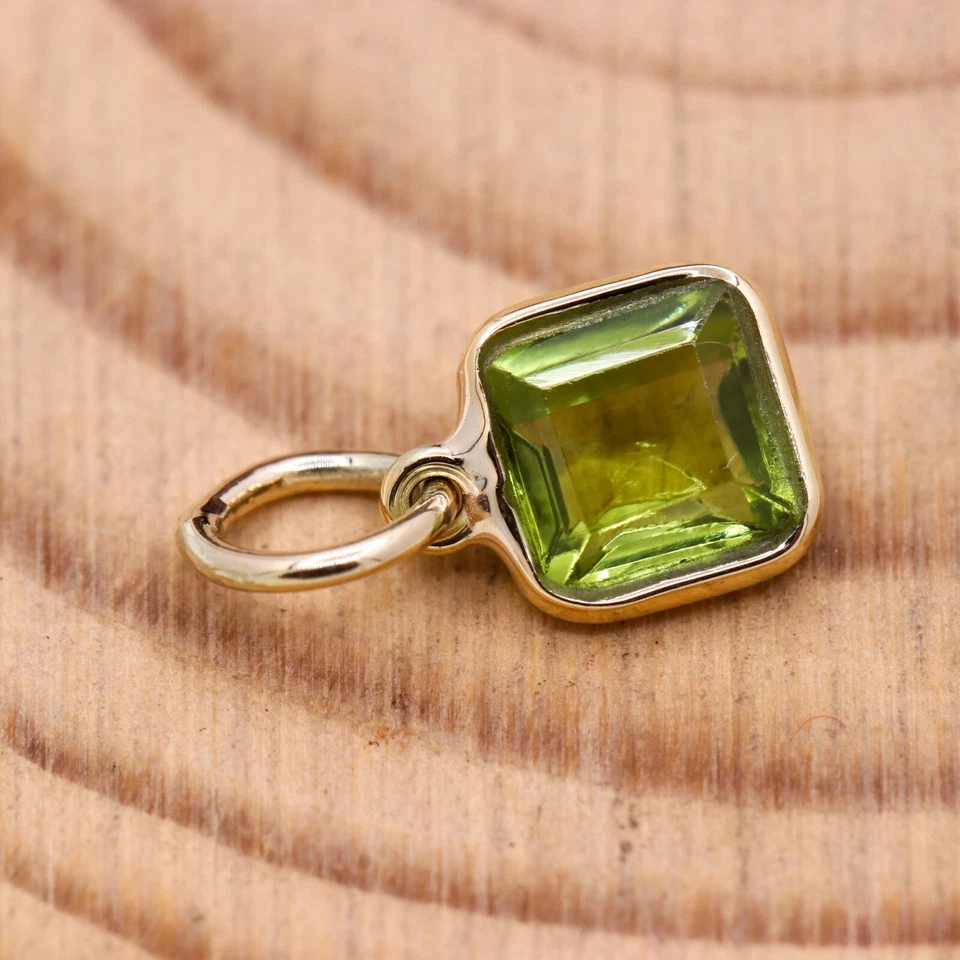 Square Shape Peridot Pendant Elegant 14k Yellow Gold Pendant Mother's Day Gift - Image 2 of 4