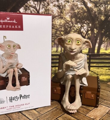 Hallmark Ornament Harry Potter Dobby House-Elf Animated Master Has Given A Sock