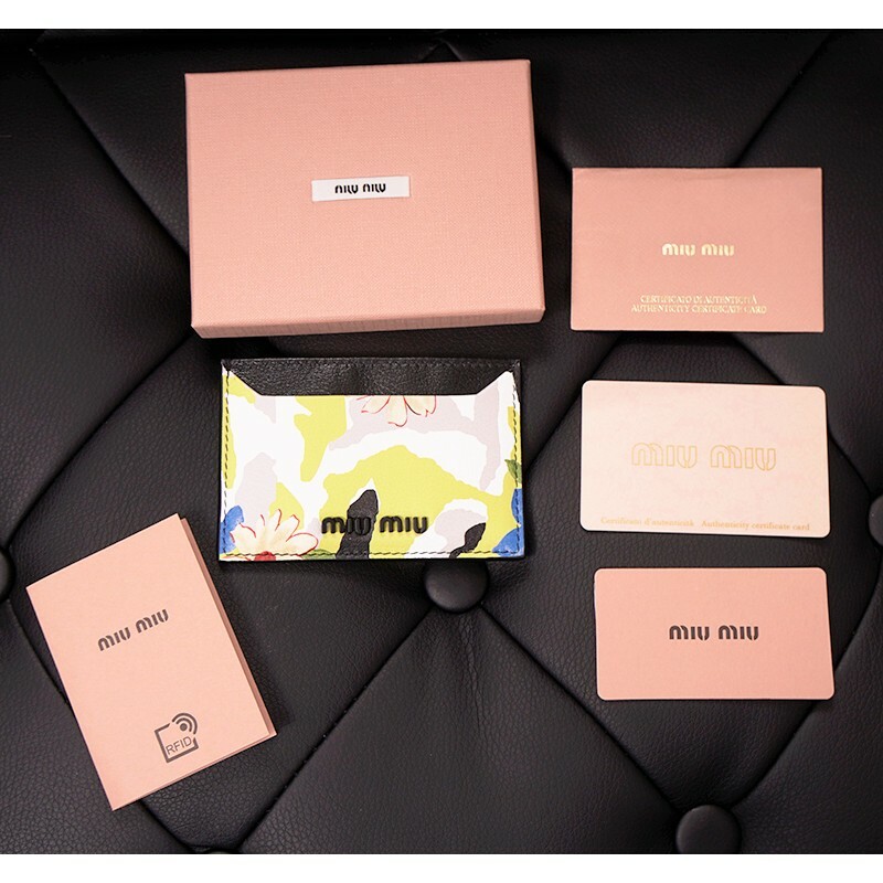 NEW $440 MIU MIU Yellow Leather CAMO FLOWER PRINT Cardcase