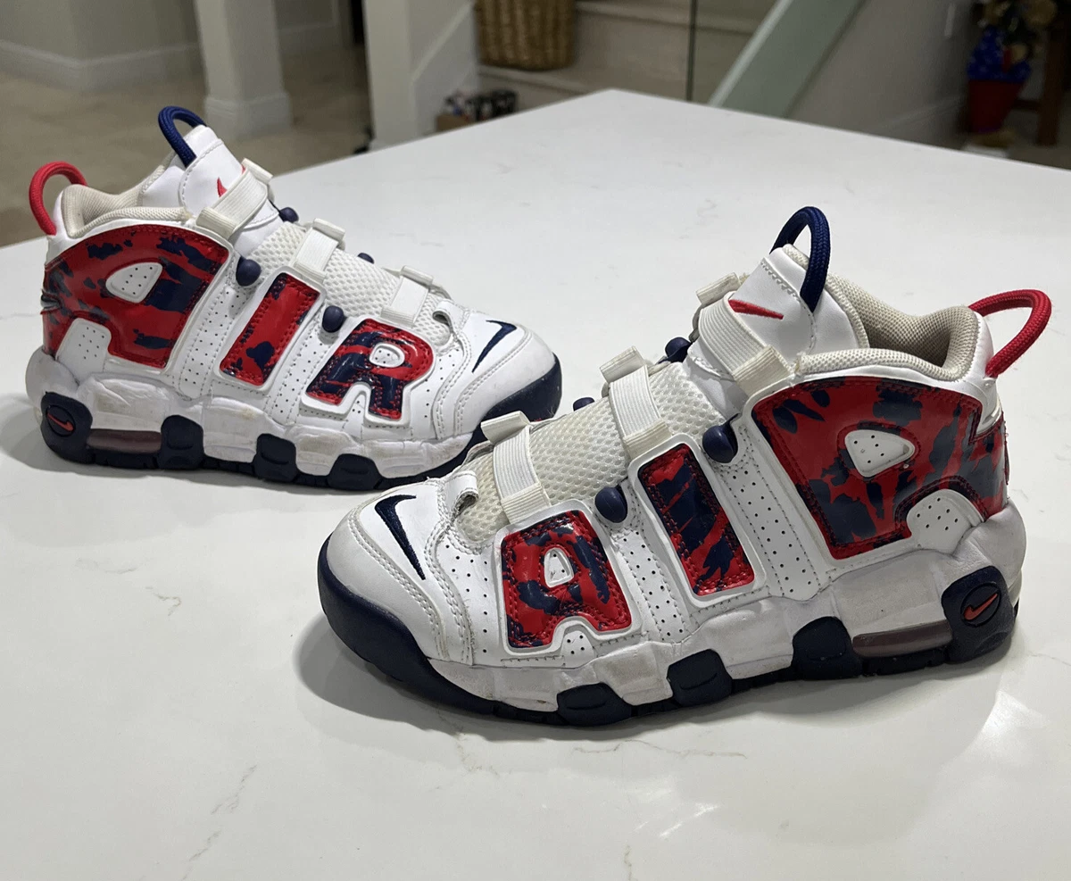 nike uptempo blue white