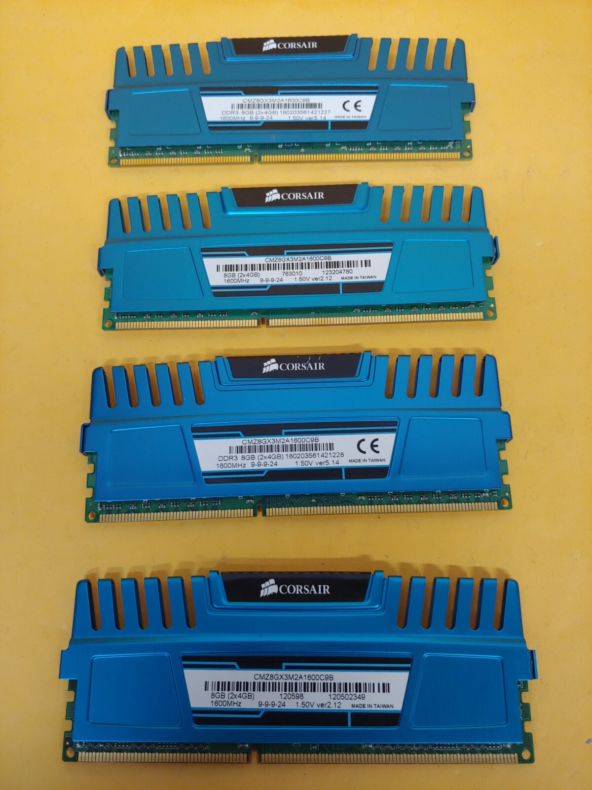 Corsair Vengeance 8 Go Kit DDR3 PC3-12800 CL9 (CMZ8GX3M2A1600C9) au