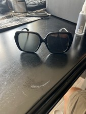 Gucci Women  s Sunglasses Oversized Square Black Frame w/ Gray Lenses Md in Italy