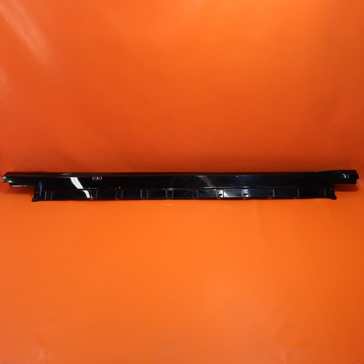 Rolls-Royce Spectre 2024 RIGHT Rocker molding