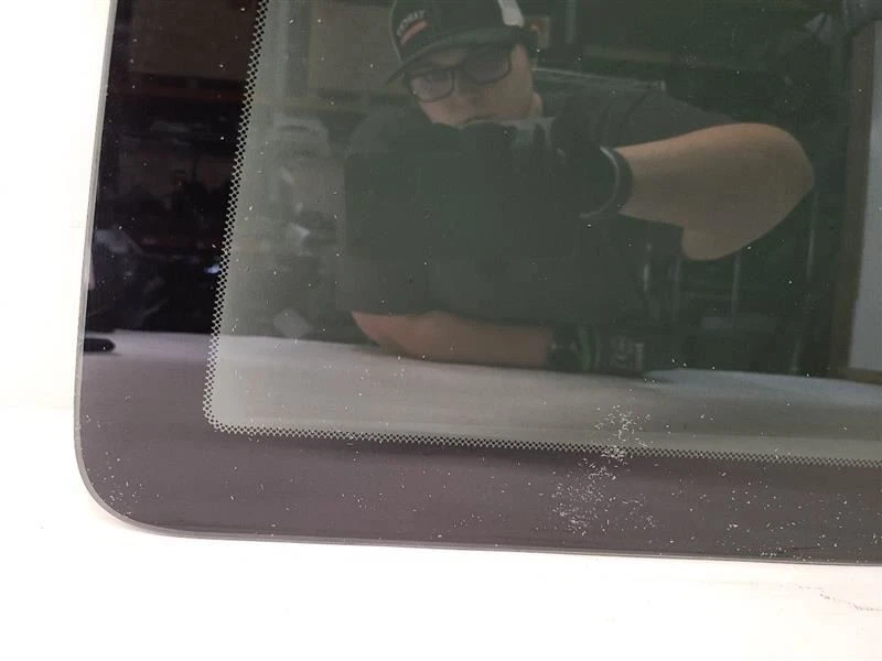 JEEP COMMANDER 2006-2010 Passenger Right Quarter Glass - Imagem 3 de 4