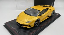 MR Models Lamborghini Huracan Evo 2018 Con Vetrina With Showcase 1:18 LAMBO038F