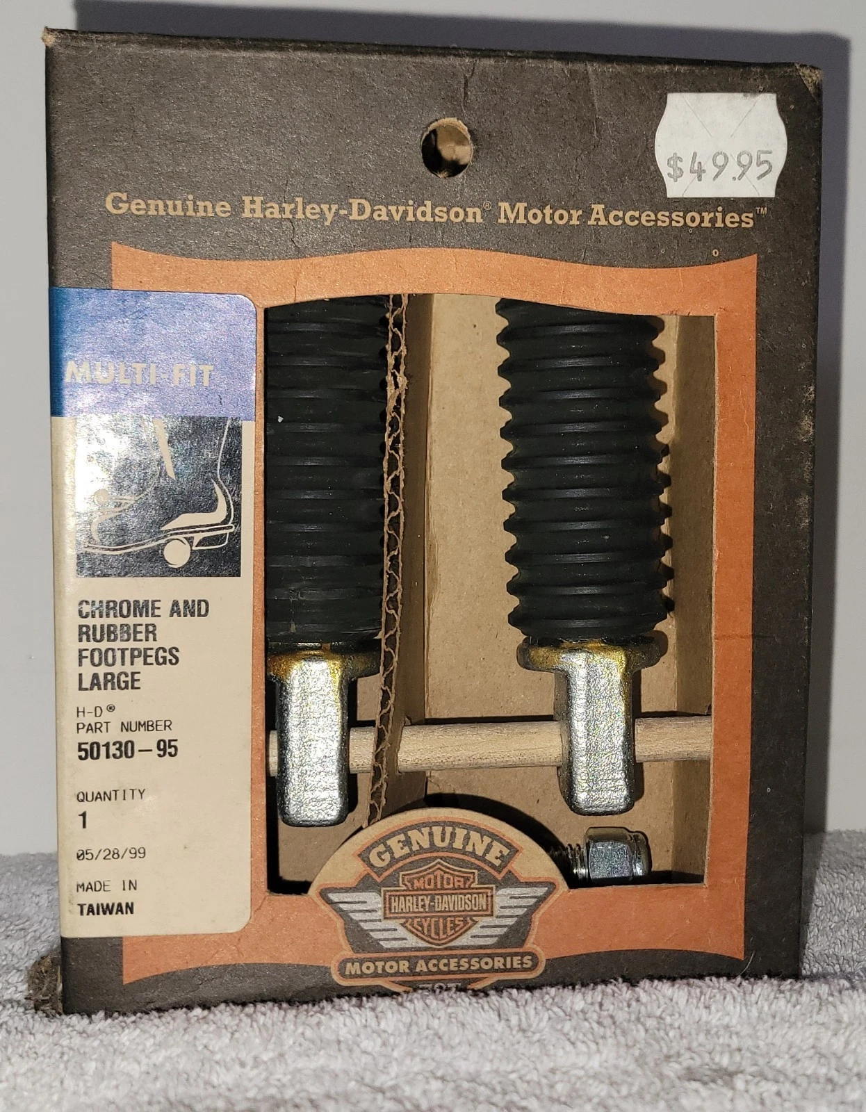 Vintage New Harley Davidson HOG Chrome and Rubber Foot Pegs 50130-95