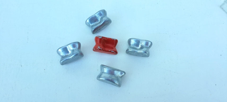 ANCIEN JEU D'OSSELETS EN METAL EN BOITE D'ORIGINE - Photo 3/4