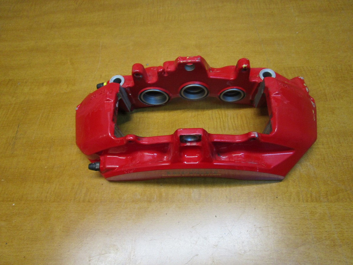 Ferrariピンバッジ Ferrari フェラーリ オフィシャルピンバッジ(Cavallino)by