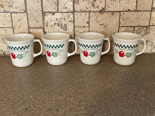 8 Corelle Farm Fresh Homemade Apple Gingham Coffee Tea Cup Mugs Set of 8 Corning