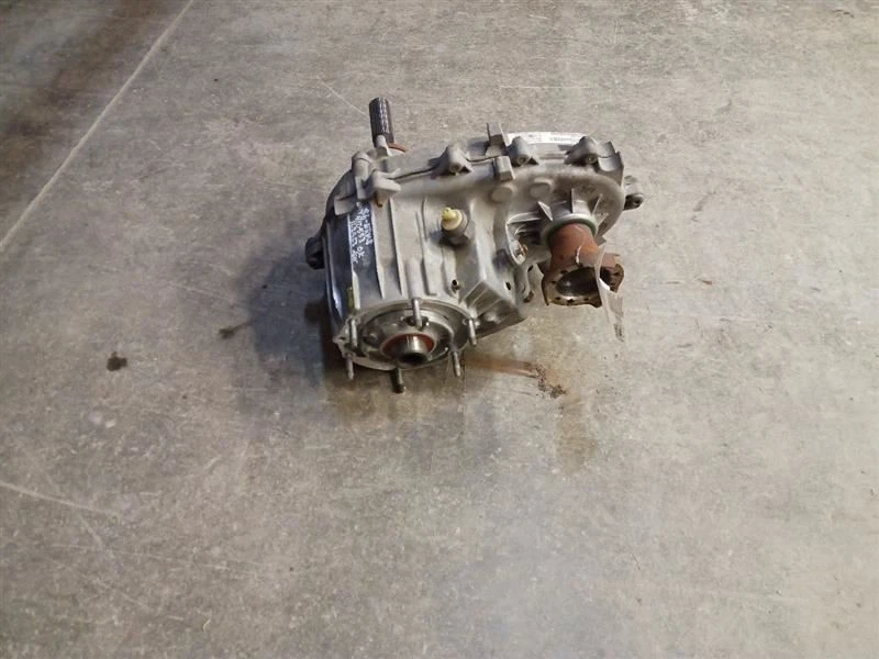 Transfer Case Model 242J from 2006 Jeep Liberty 3.7L AT 10134866 - Image 4 of 4