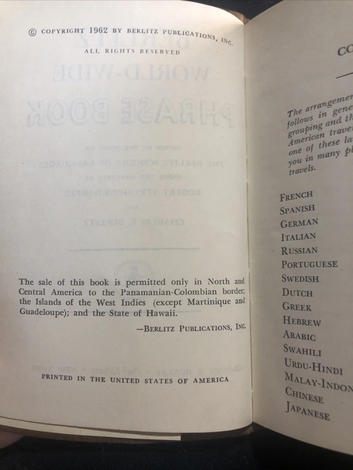 Vintage Berlitz World-Wide Phrase Book 16 Languages 1962 - Image 4 of 4