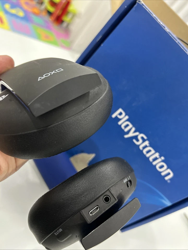 Sony PS4 - WIRELESS STEREO HEADSET 2.0 mit Karton - Sehr Guter Zustand  - Bild 3 von 4