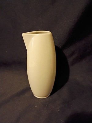  Arabia Finland 5'' White Porcelain Creamer, Heikki Orvola.                 (242)