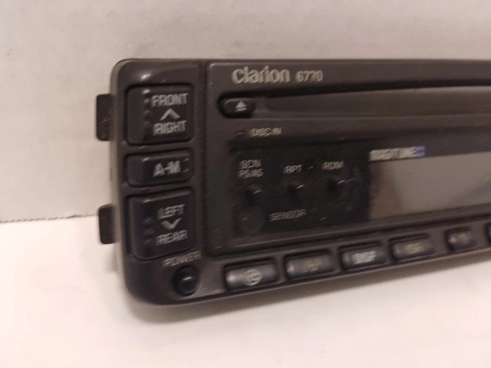 ✅Receptor reproductor de CD estéreo para automóvil Clarion Pro Audio Old School 6770 (placa frontal) Foto 2 de 4