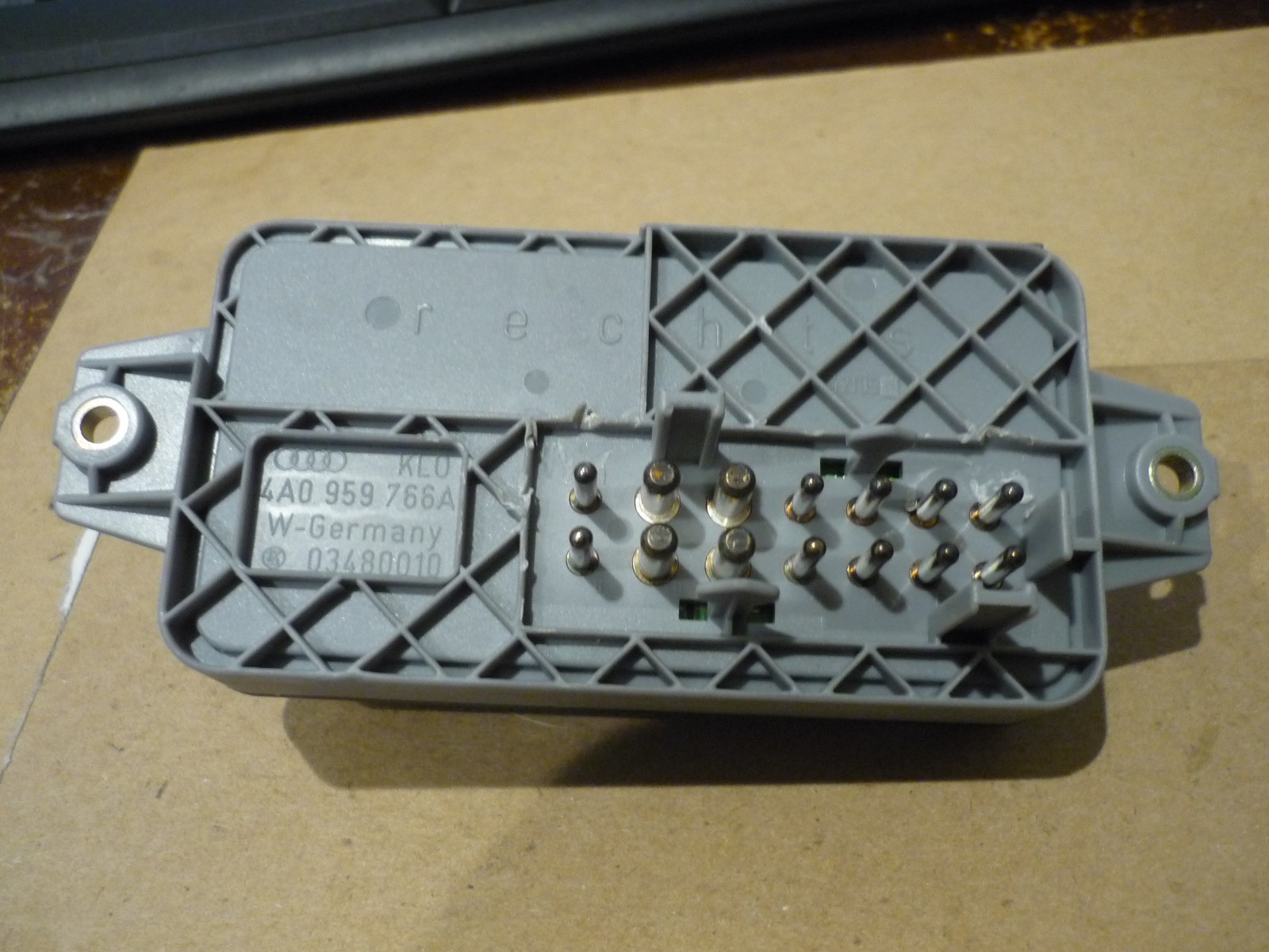 Ferrari 360,430,575 - RH Seat Control Switch - P/N 66329200