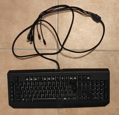 Razer BlackWidow Chroma Tastatur Schwarz - QWERTZ