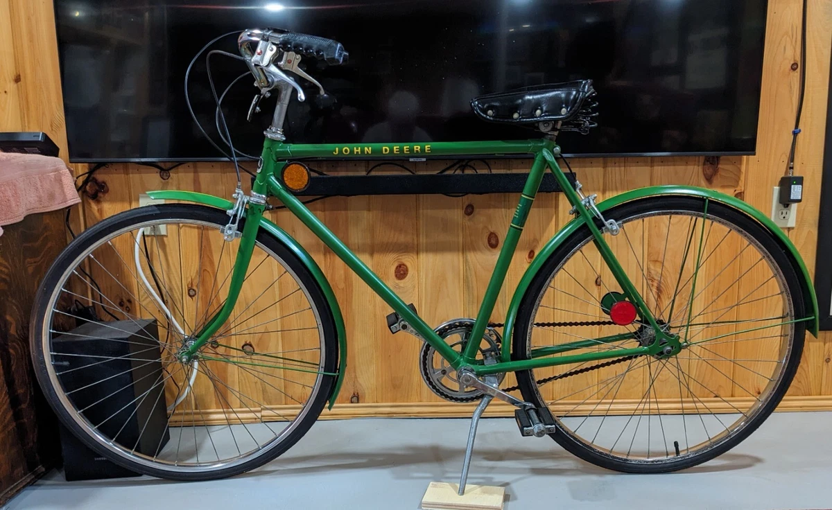 1973 Vintage Rare John Deere Bicycle Men s 26