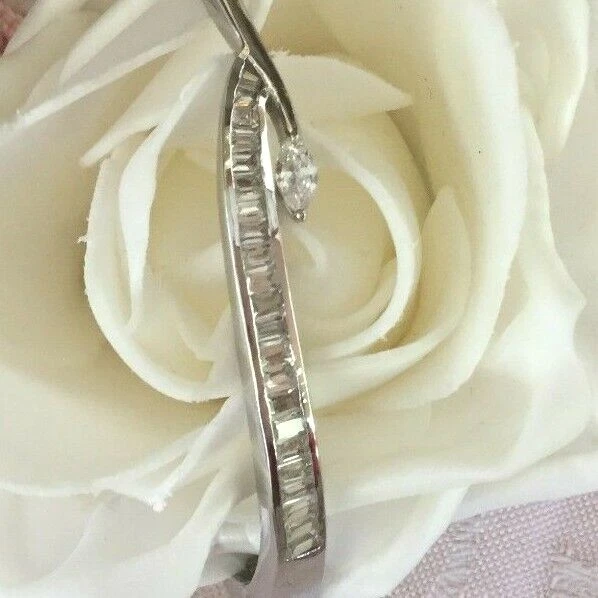 Brazalete con bisagras vintage de oro blanco con zafiros joyería antigua decorativa  Foto 4 de 4