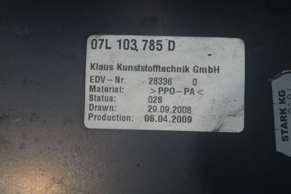 Panel de embellecimiento de cubierta de bahía de motor trasero derecho 07L103938 Lamborghini Gallardo 2010 Foto 4 de 4