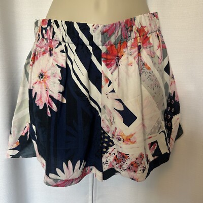 French Connection Women's Samba Avenue Shorts Daisy Floral Print Size 4