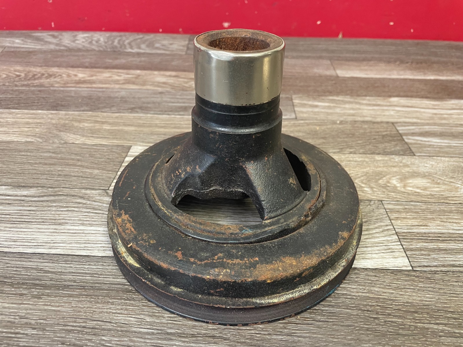 VINTAGE 1950s FORD Y BLOCK HARMONIC BALANCER PULLEY ECG-6316 925