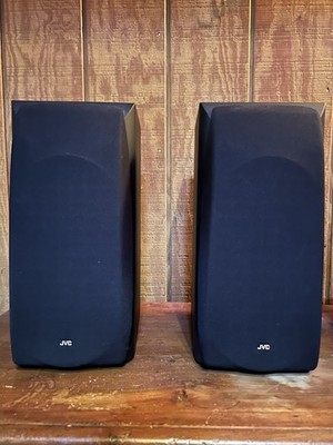 VINTAGE JVC SP-D7  TALL  3-WAY BOOKSHELF SPEAKERS