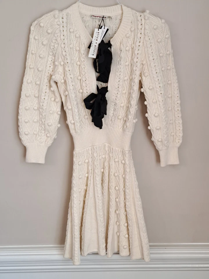 Vestido suéter marfil con lazo delantero Alice + Olivia para mujer talla XS Foto 2 de 4
