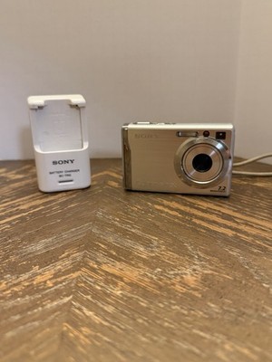 Sony Cyber-shot DSC-W80 digital camera *Read Description*