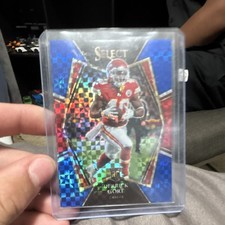 Panini Select Premier Level Derrick Gore Blue Prizm Chiefs Rookie Card #184 /149. rookie card picture