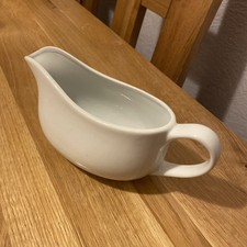 Kitchen Co Classic White Ceramic Gravy Boat Sauce Boat