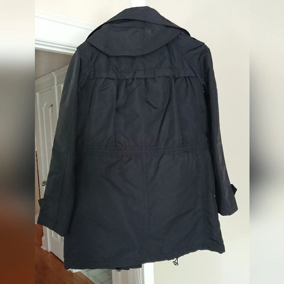 Burberry signature Utility jacket/raincoat w/detachable quilted vest size XS - Image 2 of 4