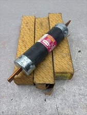 NEW LOT OF 3 Bussmann Fusetron Dual Element Time Delay Fuses FRS-R 200 Amp 600 V