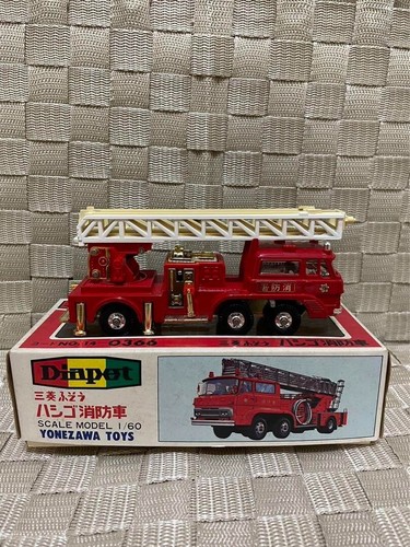 Yonezawa Diapet Mitsubishi Fuso Ladder Fire Truck 1/60 Scale Made in Japan - Picture 2 of 4