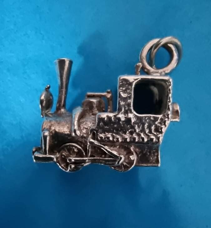 Steam Engine 7.7g SOLID STERLING SILVER Charm/Pen… - image 6