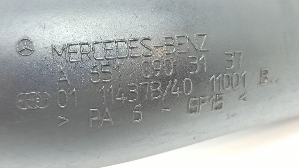 Mercedes-Benz E W212 W204 C207 Diesel Air intake hose pipe 