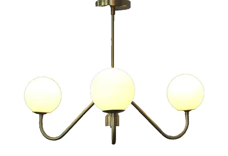 Candelabros de bronce de comedor BALL y luminarias de techo