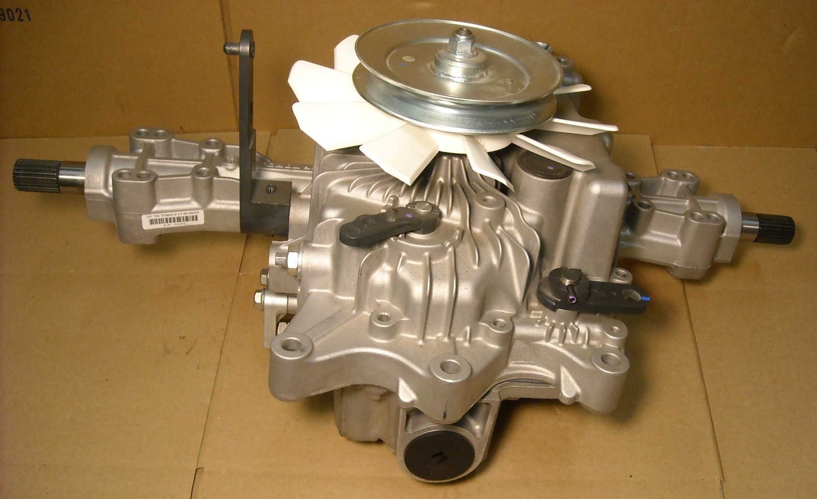 John Deere X394 Lawn Mower Tractor MIA12473 Tuff Torq K58Q Hydro