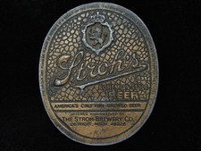 PF03141 VINTAGE 1970s  STROH'S BOHEMIAN STYLE BEER  THE STROH BREWERY BUCKLE
