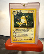 Wizards of the Coast Pokemon TCG Base Set Raichu 14/102 Holo Rare EN 1999 80HP