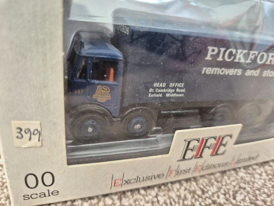 EFE 1/76 AEC MAMMOTH BOX VAN PICKFORDS REMOVALS CAMION MODELLO DIECAST 11002 - Immagine 3 di 4