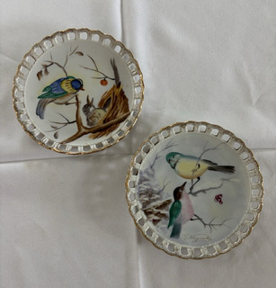 Hand Painted J. Nagasaki Porcelain Bird Decorative Plates Set of 2 w/ Gold Trim
