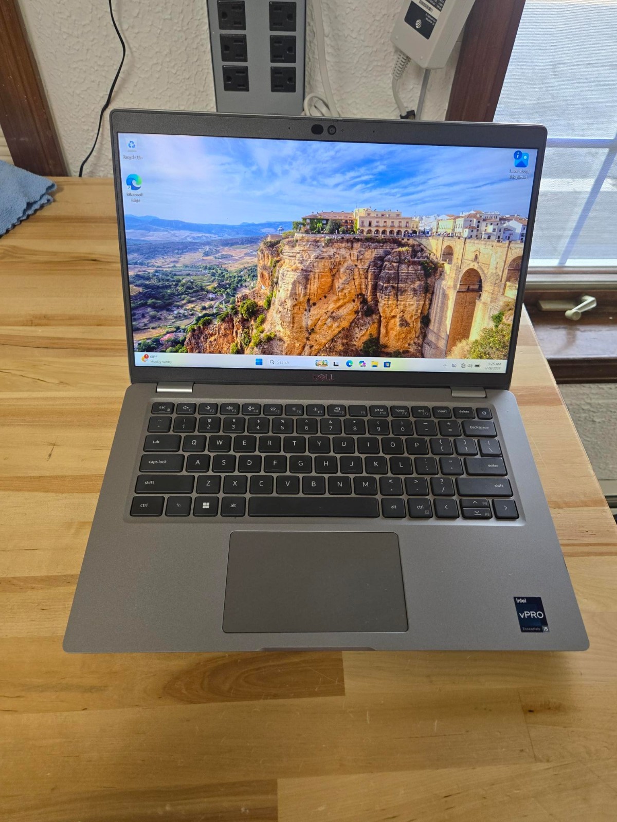 Dell Latitude 5430 Laptop - Core i5-1245U 32GB 512GB SSD - Touchscreen