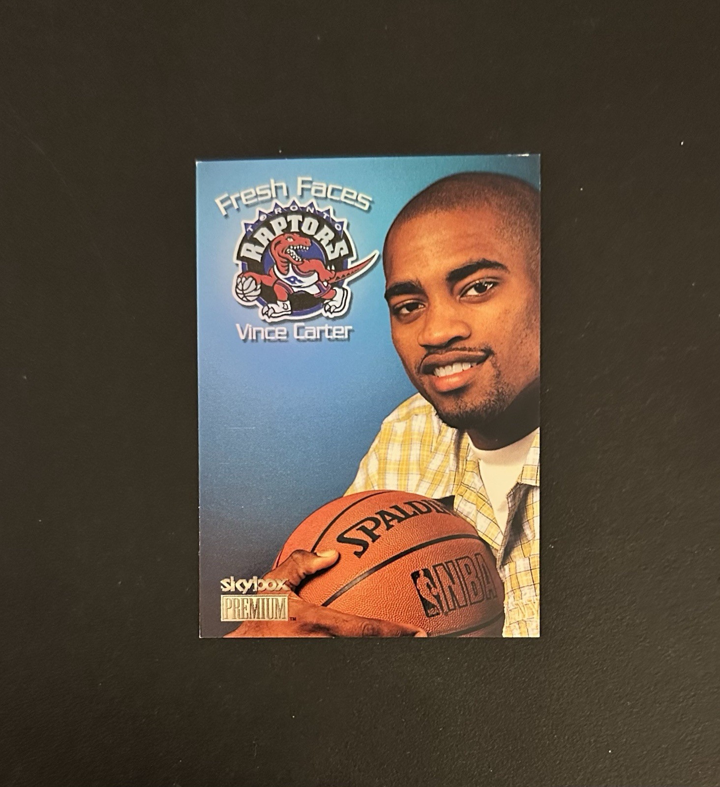 1998 Skybox Premium Vince Carter Fresh Faces RC Rookie # 2