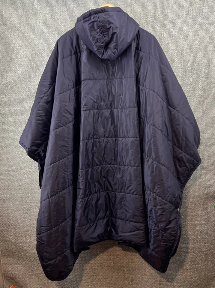 Poncho/manta Therm-a-Rest Honcho bolsa resistente al agua bolsillos para las manos púrpura Foto 3 de 4