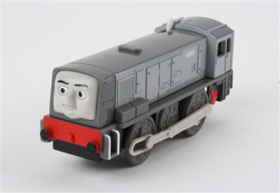 NEU THOMAS UND FREUNDE TRACKMASTER MOTORISIERTES SPIELZEUGZUG DENNIS HEAD