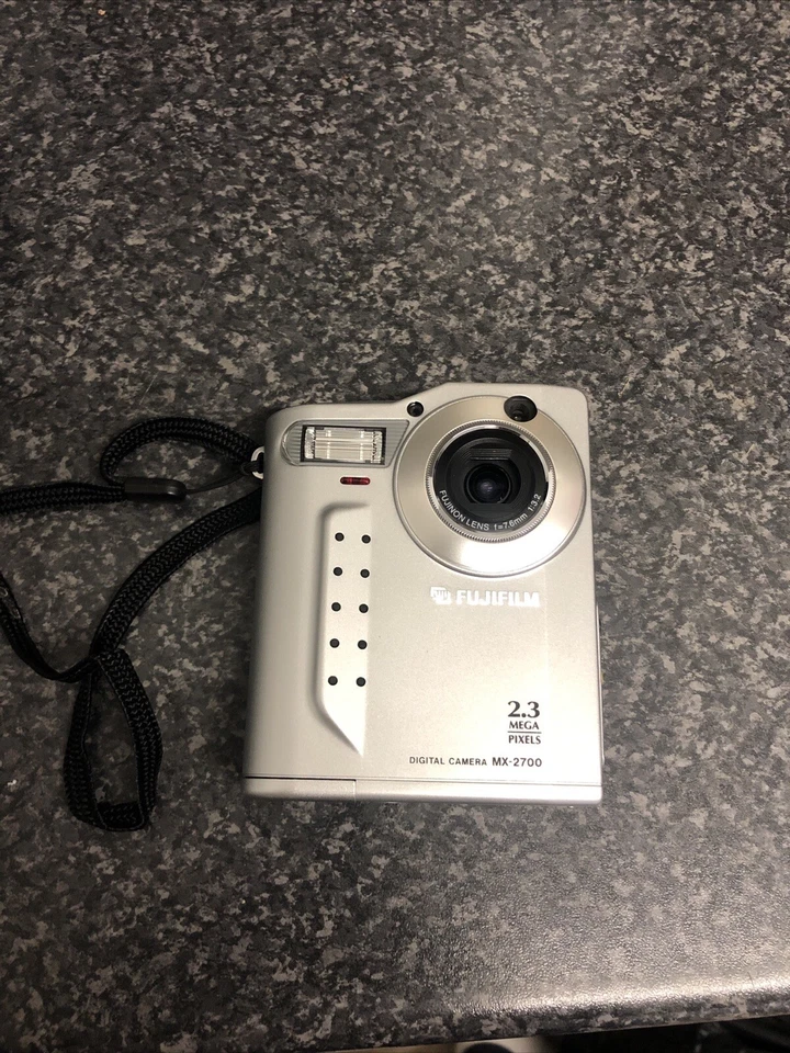 Fujifilm MX-2700 Zoom 2.3MP Compact Digital Camera Silver Tested NO BATTERY B3, photo 1 of 5