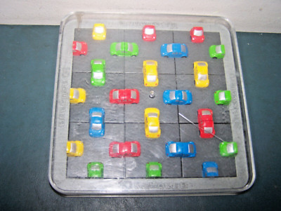 1998 VINTAGE DEMART 3D SQUARES CARS PUZZLE TRAVEL GAME