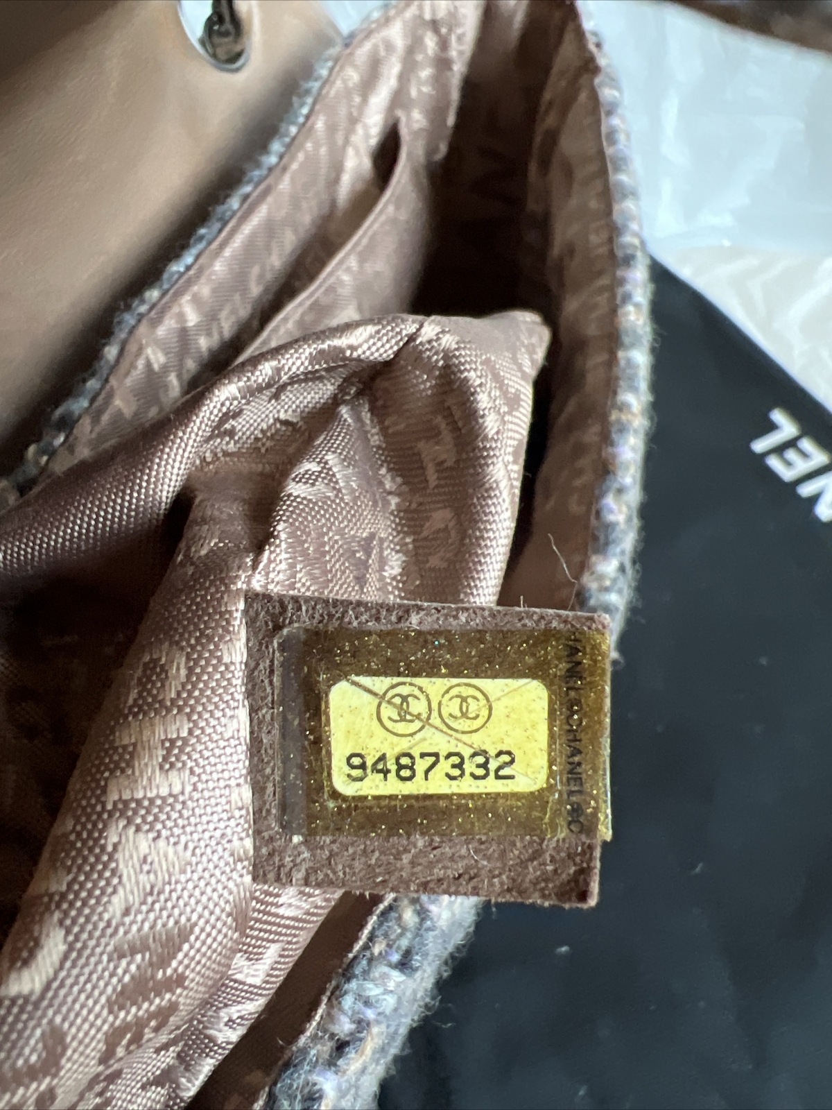 Authentic Limited Chanel Pink / Grey CC Logo Turn Lock Tweed Flap Shoulder Bag image 9