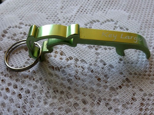 KEY LARGO DOLPHIN BOTTLE OPENER KEYCHAIN * METAL * - Imagen 2 de 6
